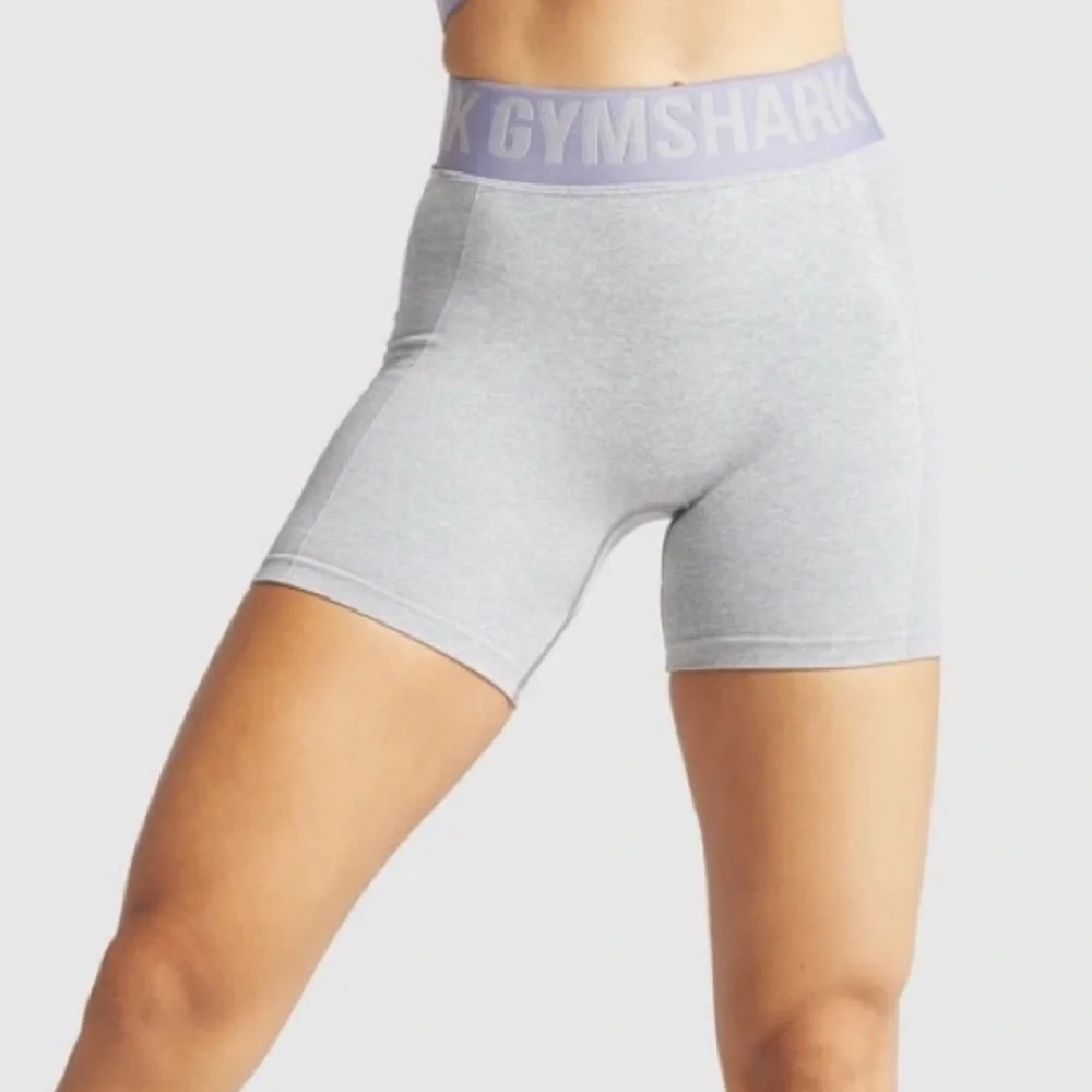 EUC Gymshark Light Gray Sports Bra + Shorts Set - Picture 5 of 5